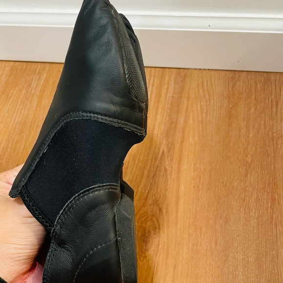 🆕wob Capezio E series slip on jazz shoes, black, Sz 6 - Picture 10 of 11